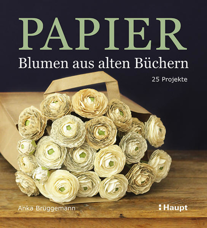 Bild zu Papier-Blumen aus alten Büchern von Brüggemann, Anka