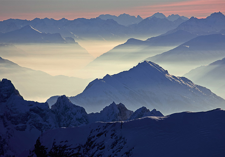 Bild von Blanko-Karte - Alpen mit Nebel