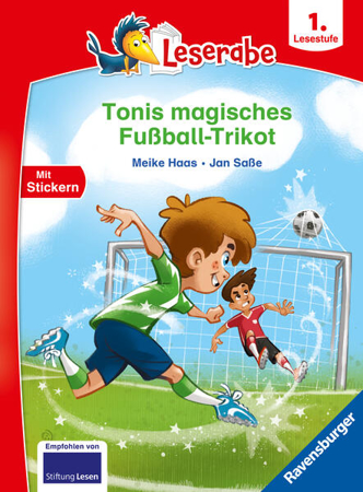 Bild zu Tonis magisches Fußball-Trikot - lesen lernen mit dem Leserabe - Erstlesebuch - Kinderbuch ab 6 Jahren - Lesen lernen 1. Klasse Jungen und Mädchen (Leserabe 1. Klasse) von Haas, Meike 